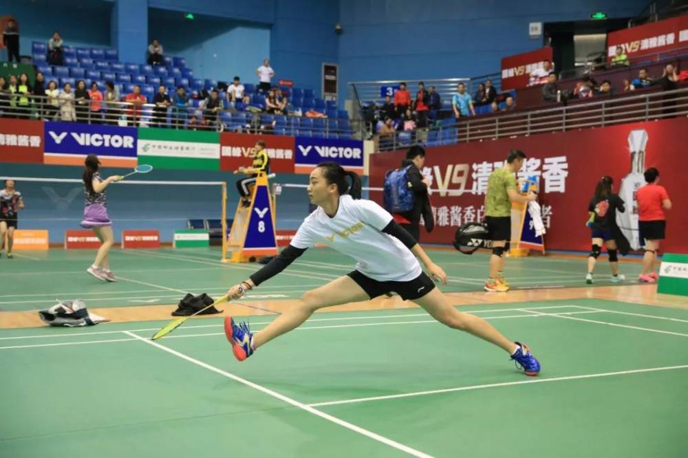 开云体育中国-亚太超级杯：菲律宾篮球队蓄力打出巅峰，掌声雷动