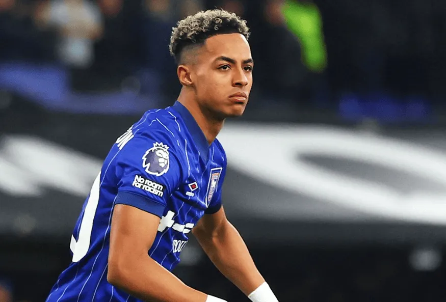 开云体育登录-包含伊普斯维奇再添一城，领先优势明显，气势如虹的词条