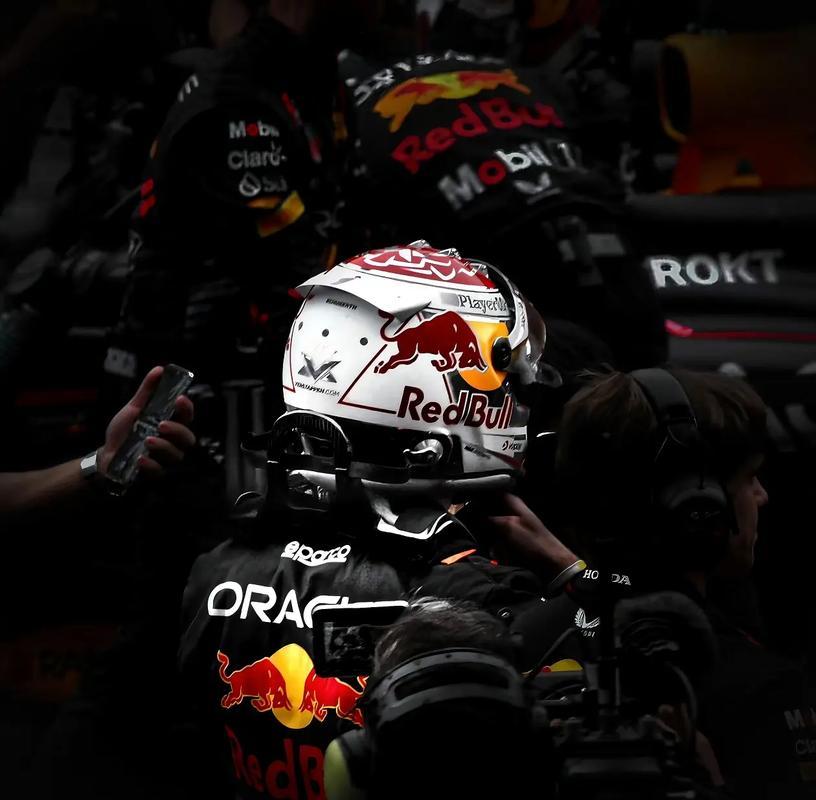 红牛二队鏖战红牛车队,勒克莱尔状态火热 红牛二队鏖战红牛车队,勒克莱尔状态火热